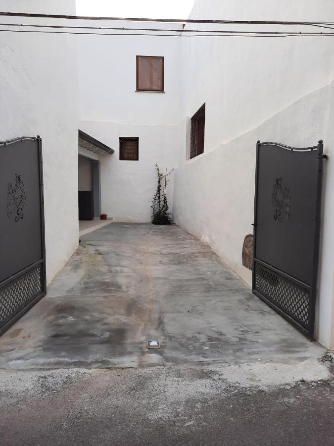 Appartamento Su Palazzina Storica In Centro A Сант-Антиоко Экстерьер фото